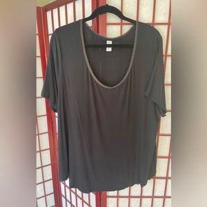 OLD NAVY LUXE Gold Tread Trim Top